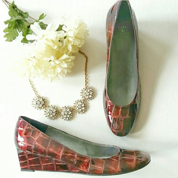 Stuart Weitzman Crocodile Patent Wedges Size 8N - Picture 1 of 11